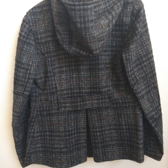 A wool Jacket - Picture 2 of 2